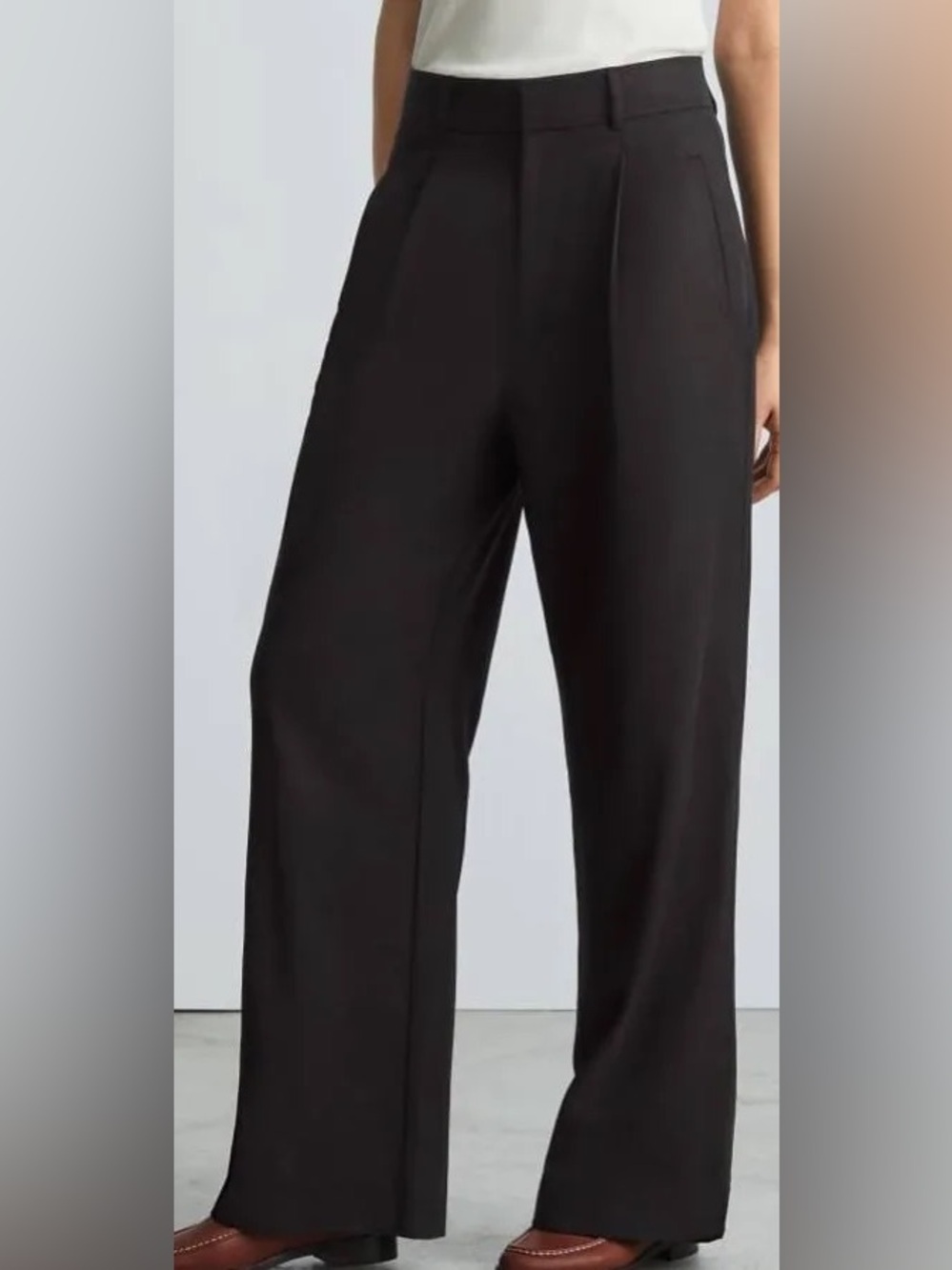 Everlane Way High Drape pant size 4R